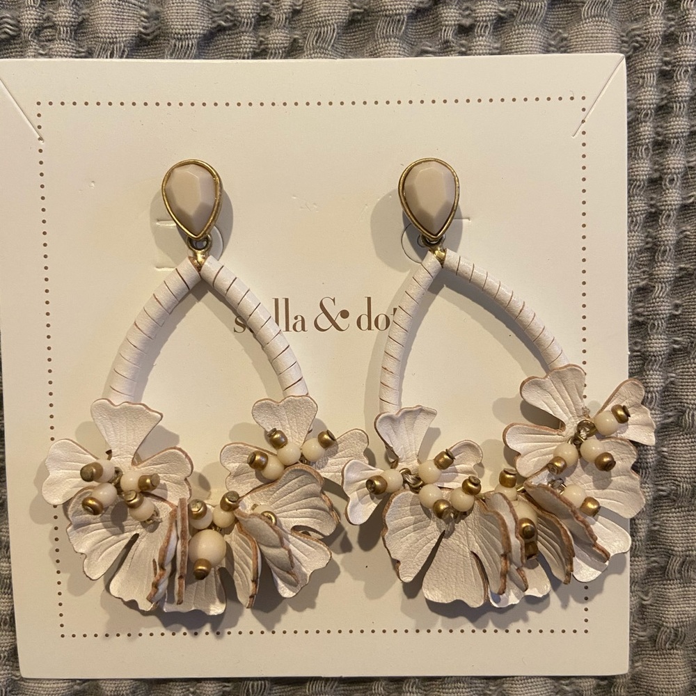 Stella  & Dot Chandeliers